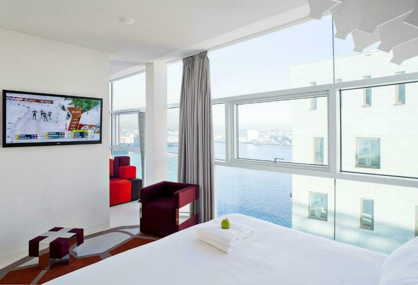 小型套房, Room Mate Aitana