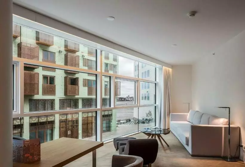 Suite, Room Mate Aitana