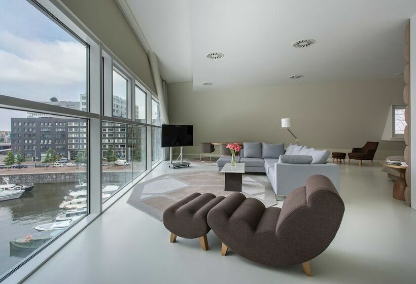 Suite, Room Mate Aitana