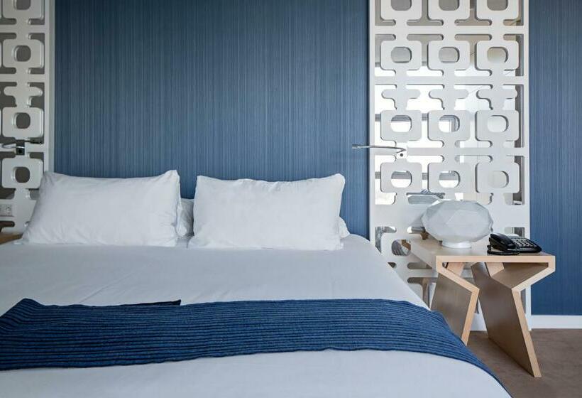 行政房间, Room Mate Aitana