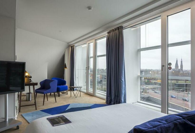 行政房间, Room Mate Aitana