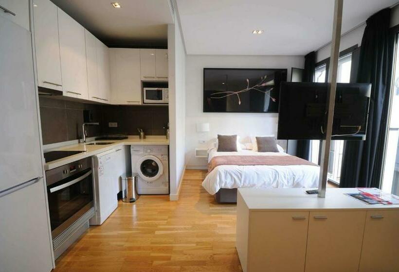 إستوديو قياسى, Mon Suites Catedral