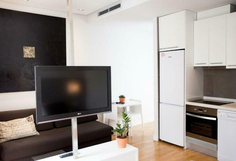 استودیوی استاندارد, Mon Suites Catedral