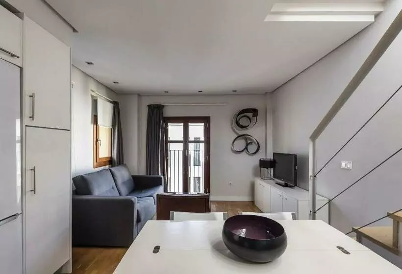テラス付き１ベッドルームアパートメント, Mon Suites Catedral