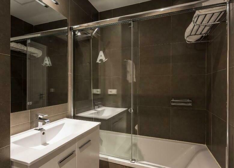 آپارتمان 1 خوابه با تراس, Mon Suites Catedral