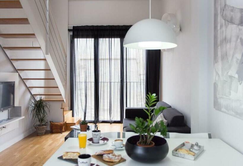 آپارتمان 1 خوابه با تراس, Mon Suites Catedral