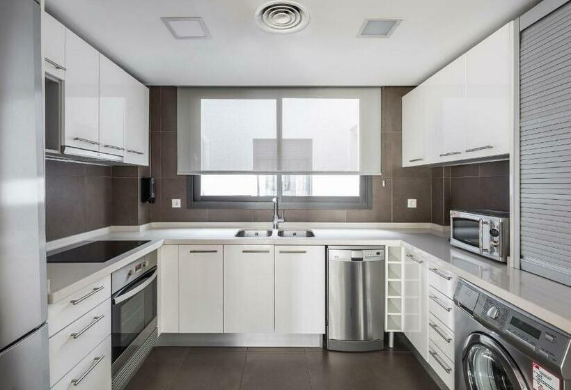 آپارتمان 4 خوابه, Mon Suites Catedral