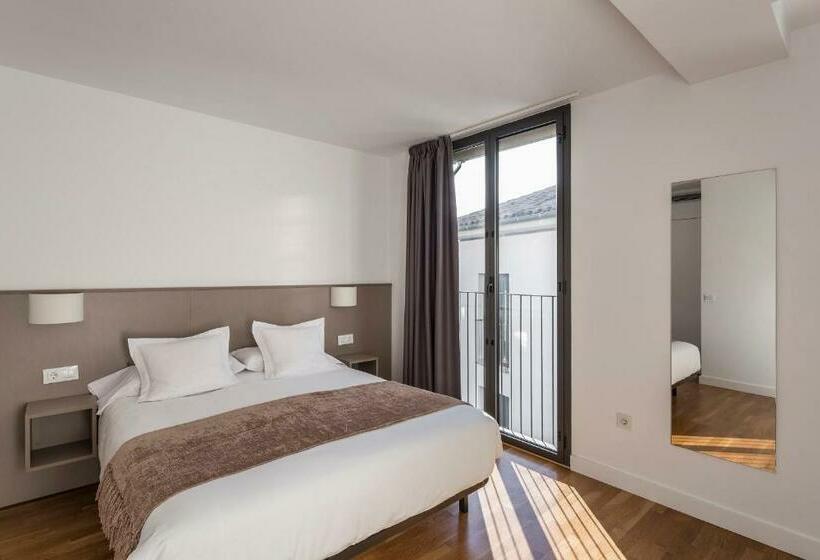 آپارتمان 4 خوابه, Mon Suites Catedral