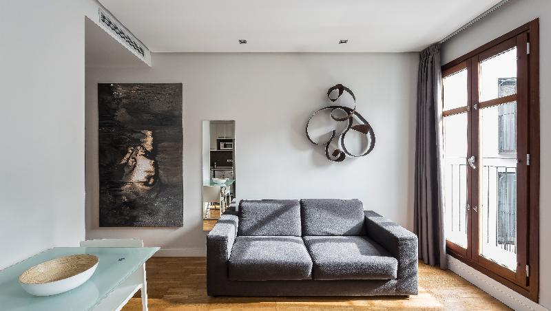 استودیوی استاندارد, Mon Suites Catedral