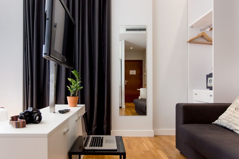 استودیوی استاندارد, Mon Suites Catedral