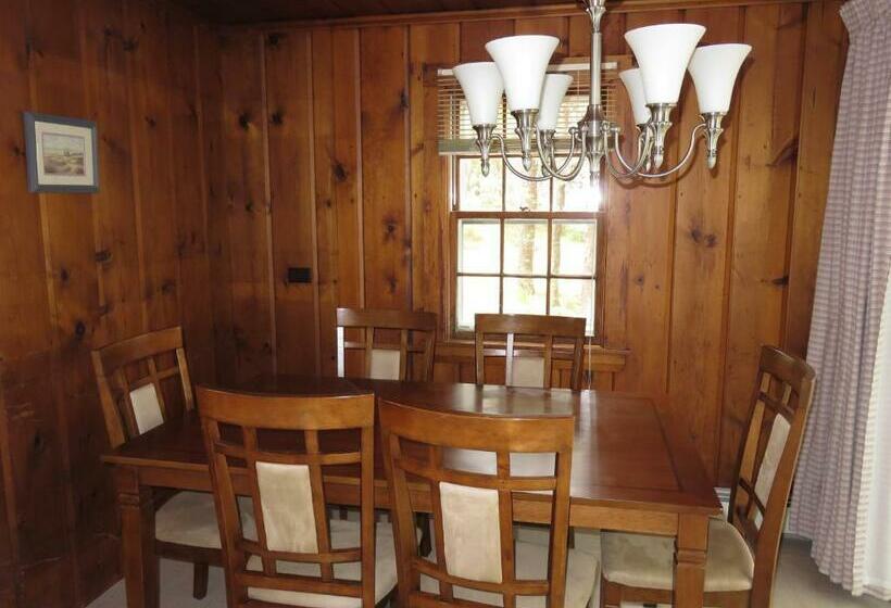 1间卧室的房子, The Even Tide