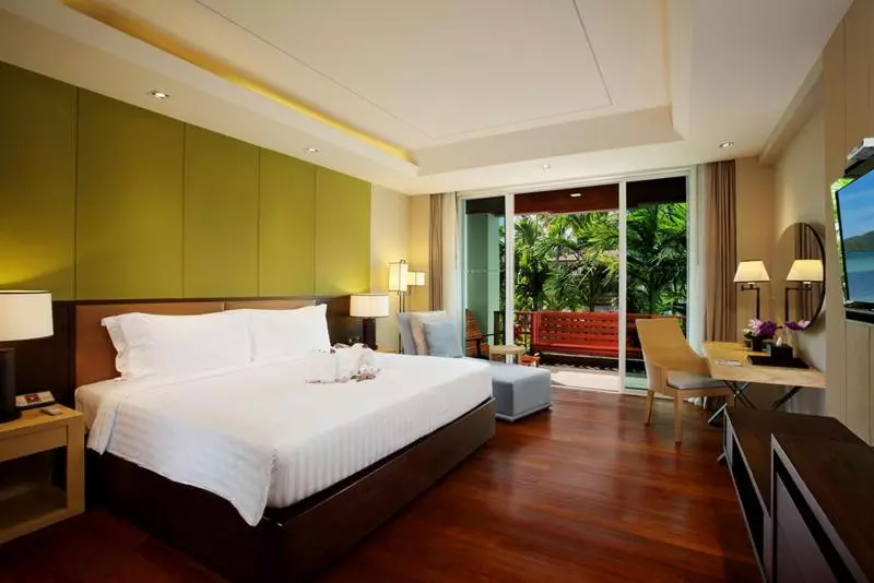 プールの見えるデラックスルーム, Graceland Khaolak Beachfront Resort