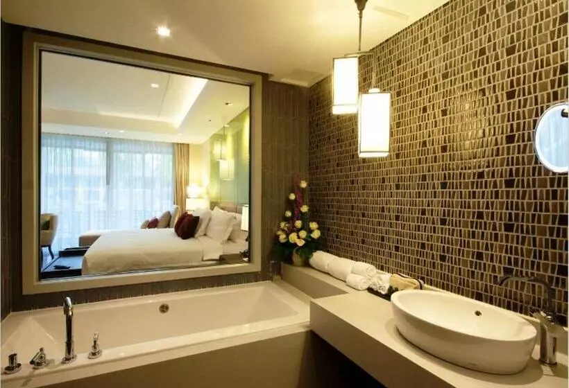 プレミアムルーム, Graceland Khaolak Beachfront Resort