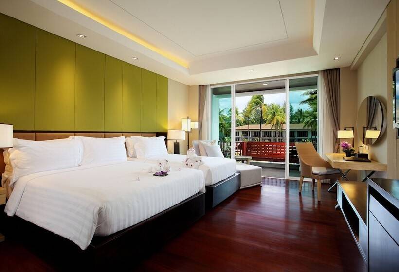 プールの見えるデラックスルーム, Graceland Khaolak Beachfront Resort