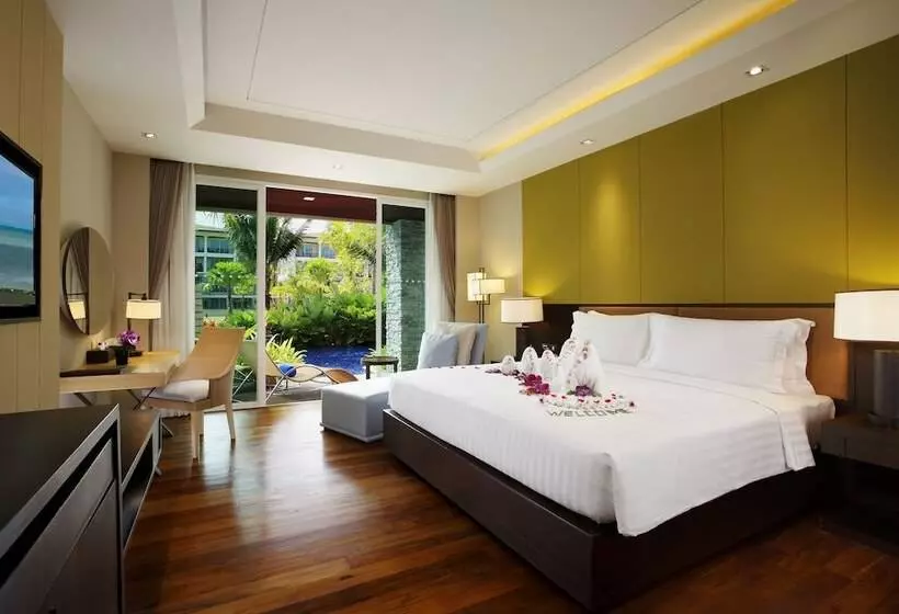 デラックスルーム, Graceland Khaolak Beachfront Resort