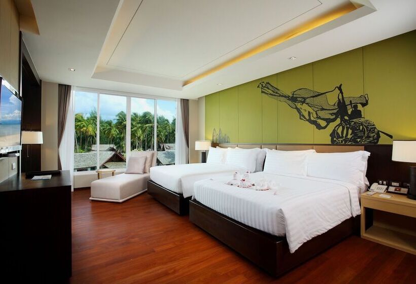 プールビュースイート, Graceland Khaolak Beachfront Resort