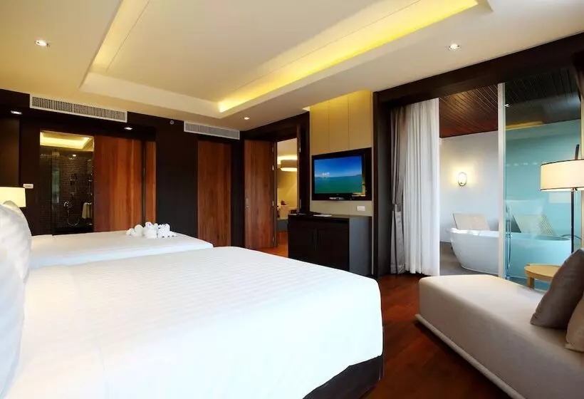 プールビュースイート, Graceland Khaolak Beachfront Resort