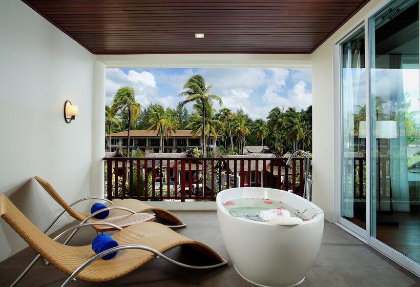 プールビュースイート, Graceland Khaolak Beachfront Resort