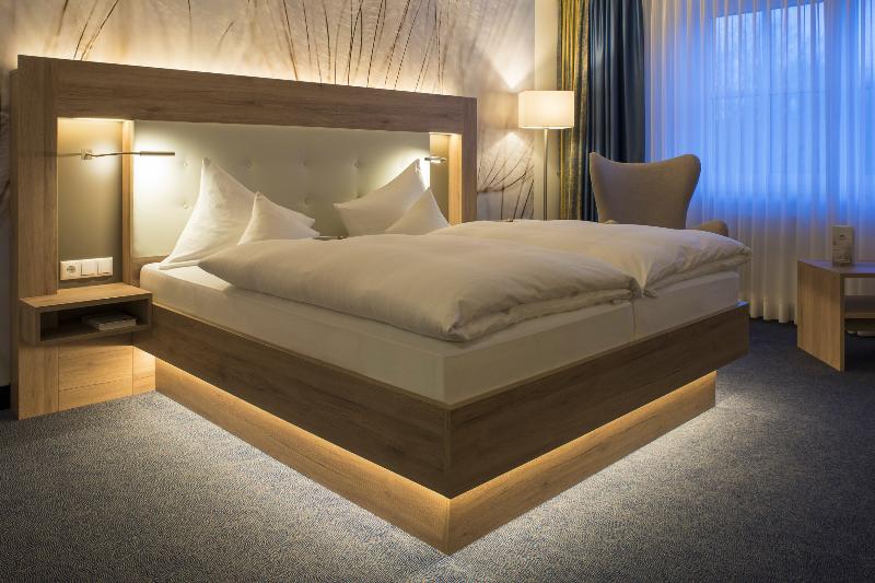 Люкс Вид на Бассейн, Graceland Khaolak Beachfront Resort