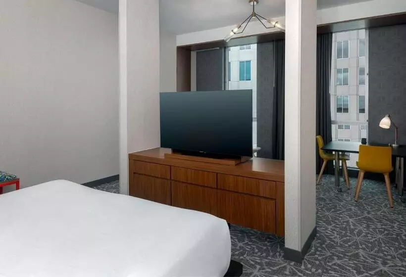 キングサイズベッドのスイートルーム, Aloft Orlando Downtown