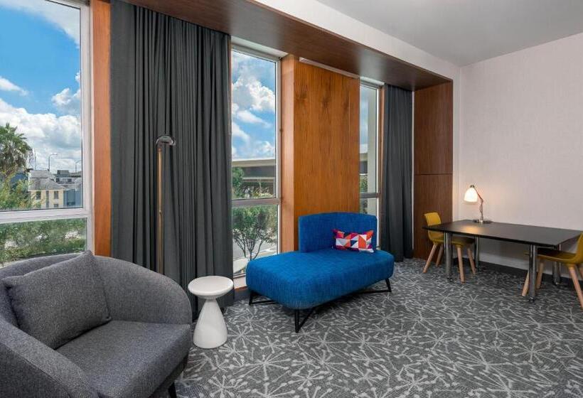 Люкс, Aloft Orlando Downtown