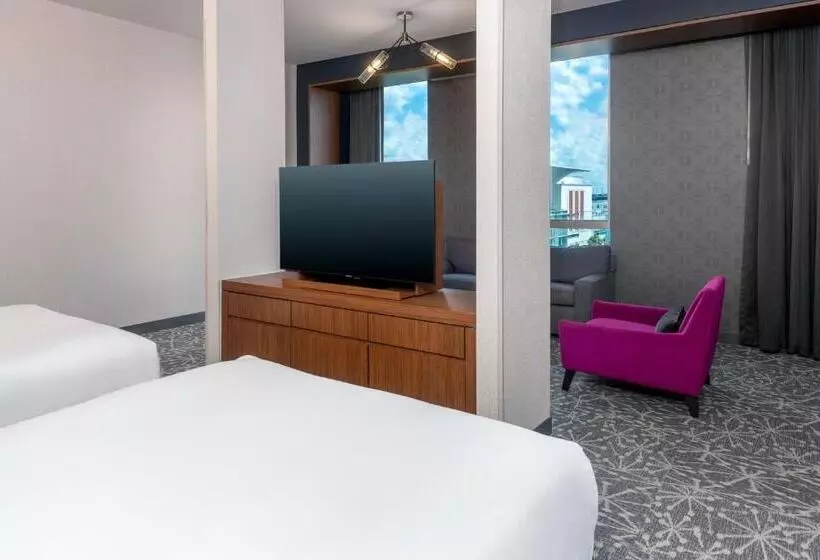 スイート, Aloft Orlando Downtown