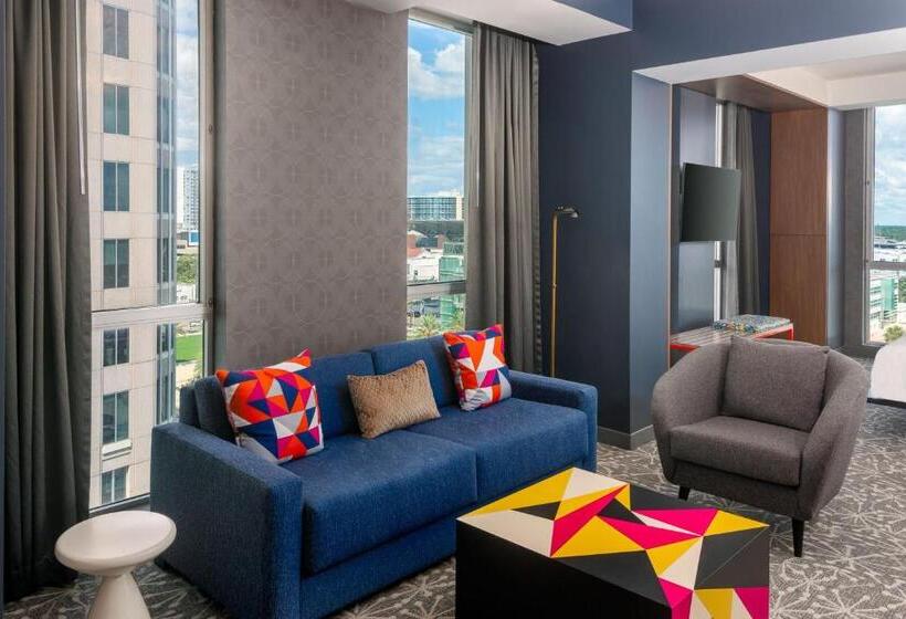 스위트 킹사이즈 침대, Aloft Orlando Downtown