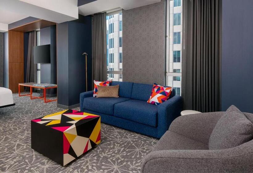 Люкс, Aloft Orlando Downtown