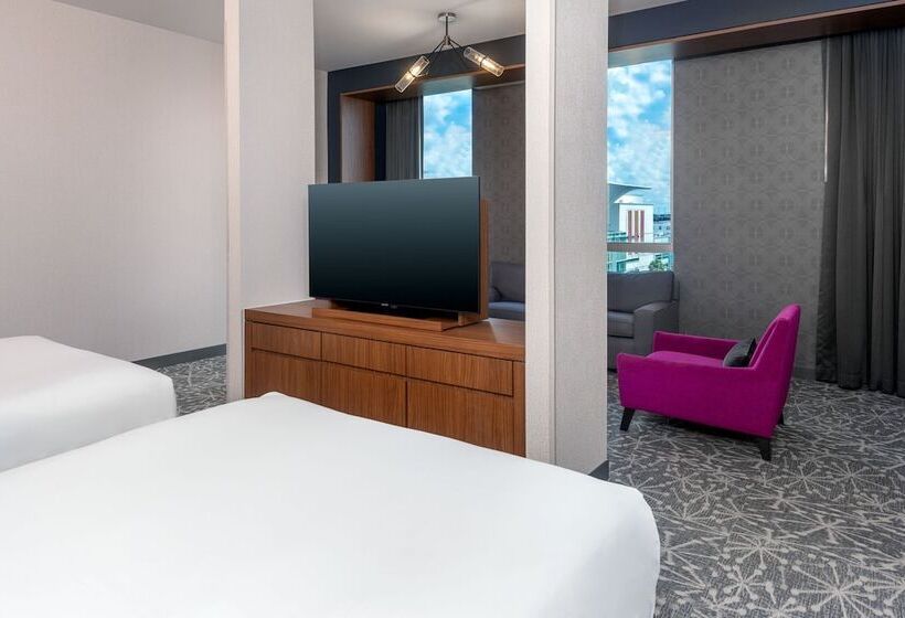 Люкс, Aloft Orlando Downtown