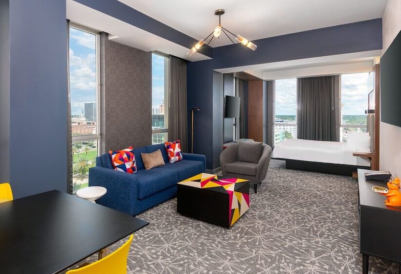 Люкс, Aloft Orlando Downtown