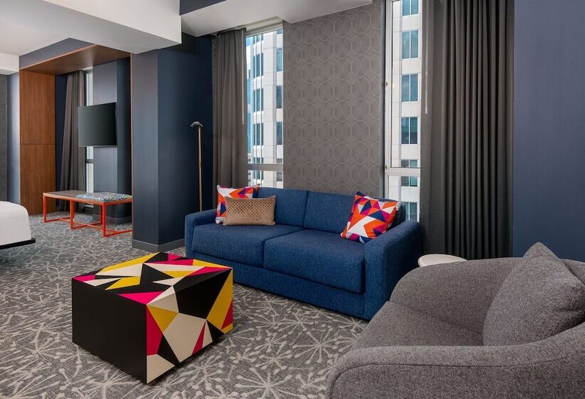 Люкс, Aloft Orlando Downtown