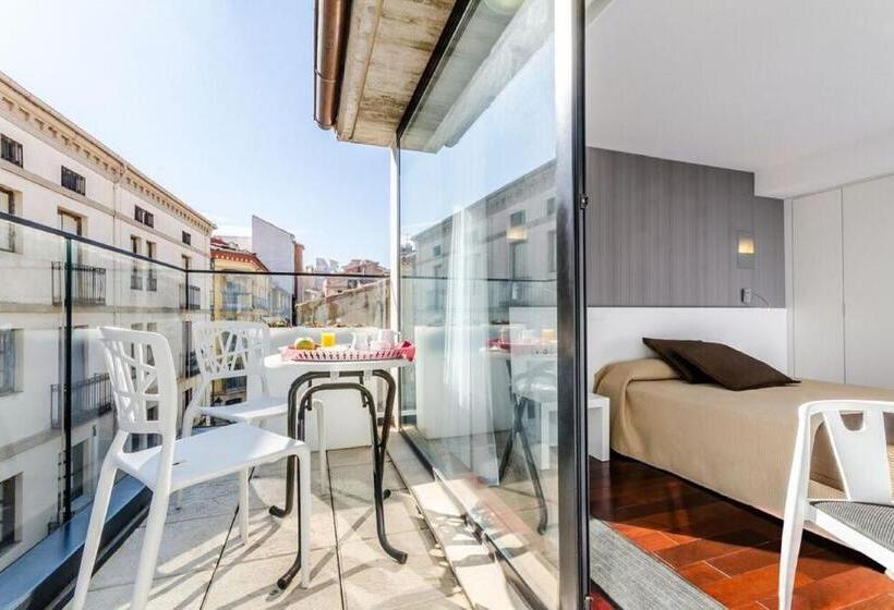 带露台的高档房间, Apolonia Soria