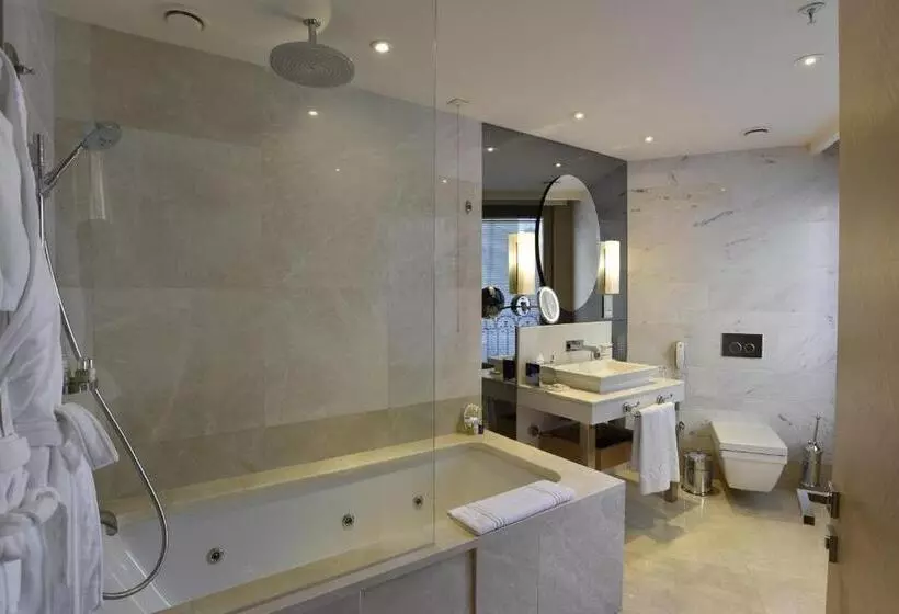 استودیوی استاندارد, Cvk Park Bosphorus Hotel Istanbul