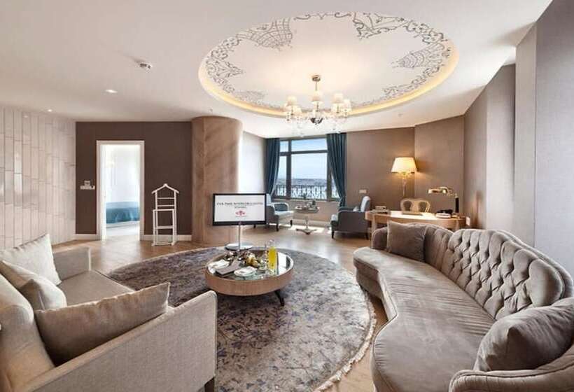 سوئیت با چشم‌انداز, Cvk Park Bosphorus Hotel Istanbul