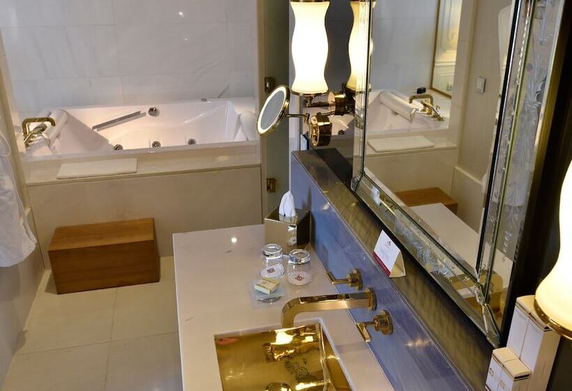 سوئیت با چشم‌انداز, Cvk Park Bosphorus Hotel Istanbul