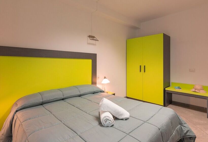 Номер Стандарт, Delta Rooms