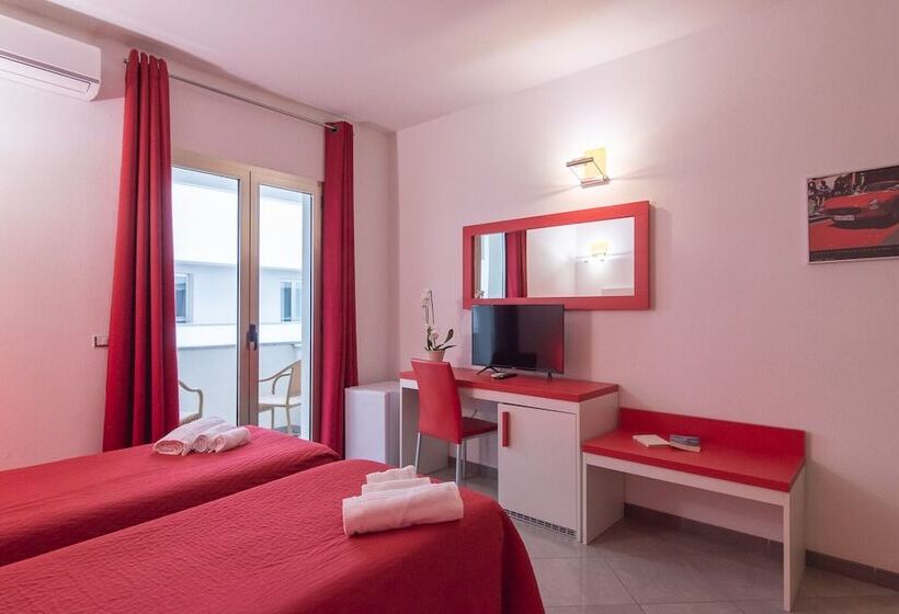 标准间, Delta Rooms