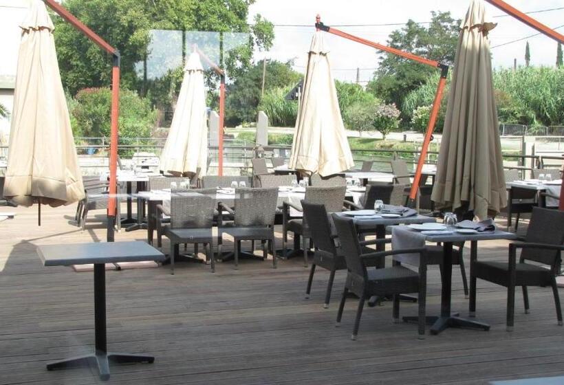 자쿠지 스위트, Ile Du Gua Suites