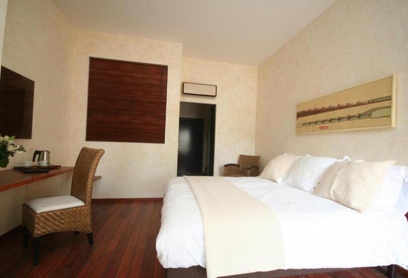 جناح مزود بجاكوزى, Ile Du Gua Suites