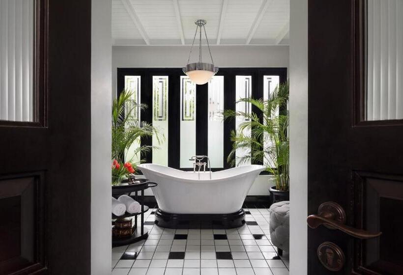 سوییت, The Siam