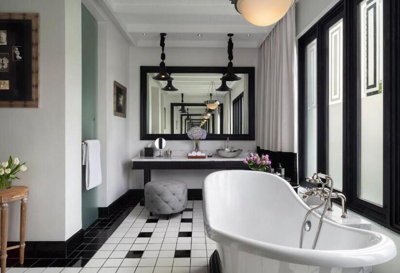 سوییت, The Siam