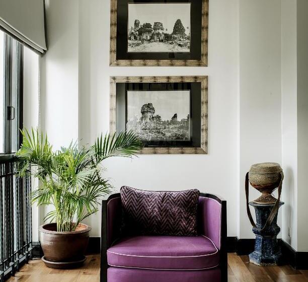 سوییت با چشمانداز باغ, The Siam