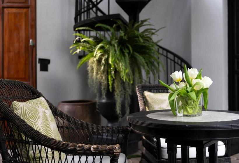 ویلای 1 خوابه, The Siam