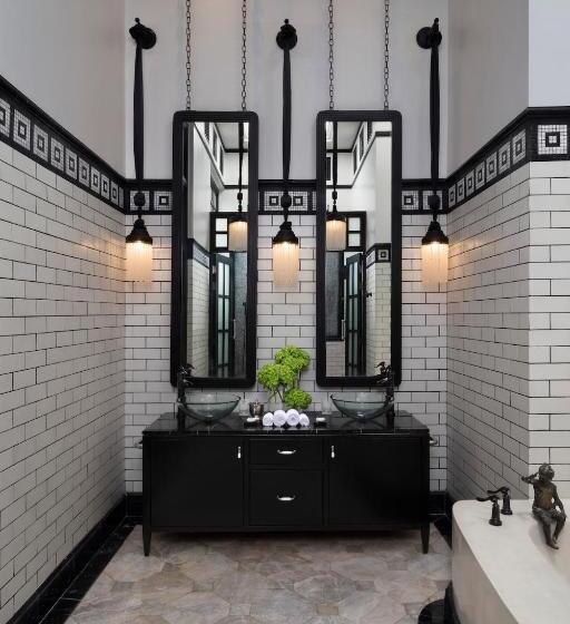 ویلای 1 خوابه, The Siam