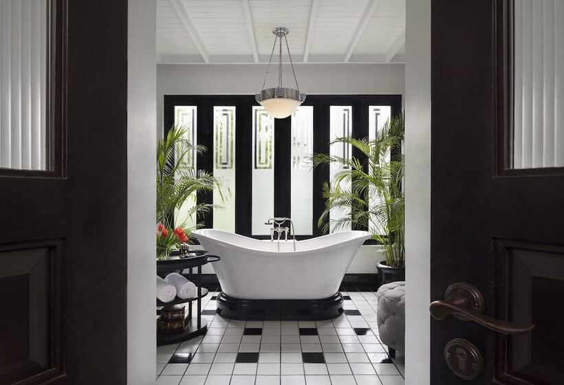 سوییت, The Siam