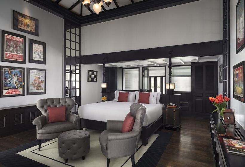 سوییت, The Siam