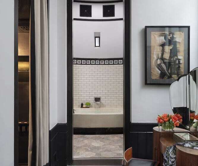 ویلای یک اتاق خوابه با استخر شنا, The Siam