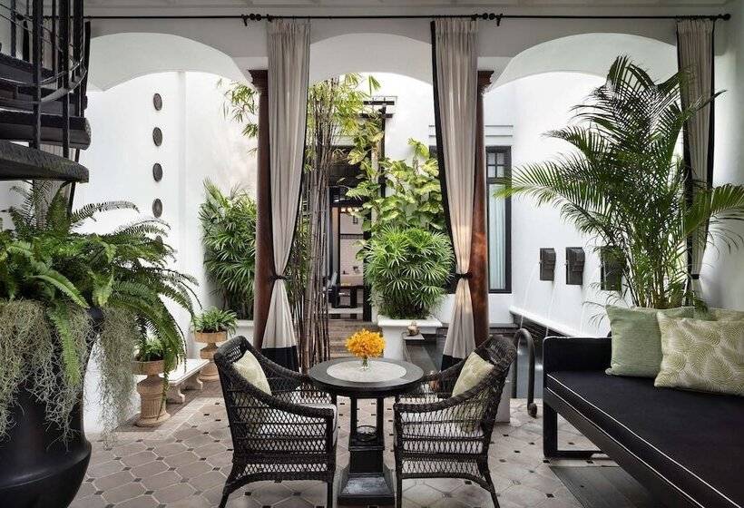 ویلای یک اتاق خوابه با استخر شنا, The Siam