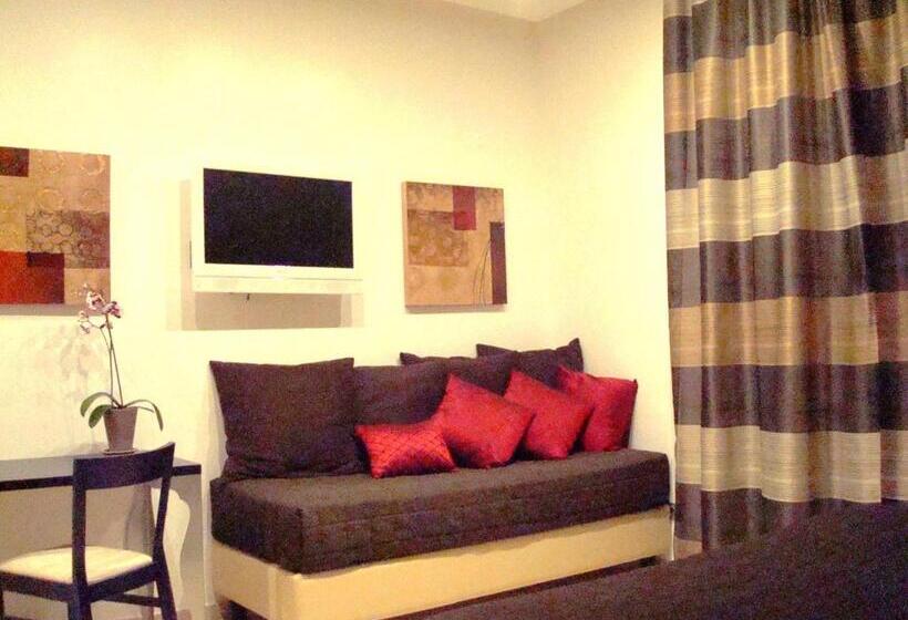 اتاق استاندارد سه نفره, Interno 5 B&b