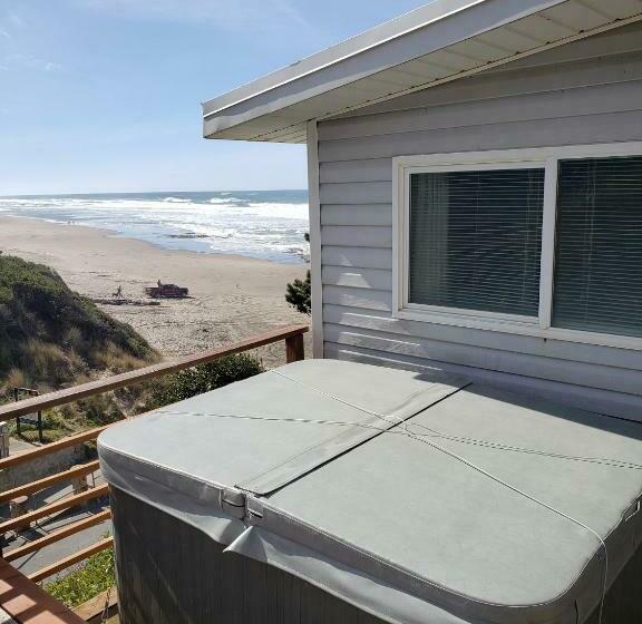 1间卧室的房子, Seagull Beachfront Inn